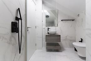 Rato Prime Terrace BY Homing