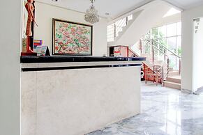 Collection O Jalan Malioboro Near Lempuyangan Station Formerly Hotel V