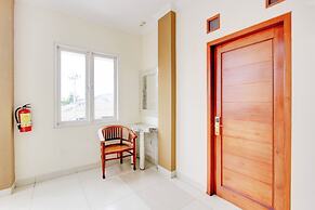 Collection O Jalan Malioboro Near Lempuyangan Station Formerly Hotel V