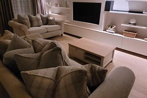 3 Bedroom, Sleeps 6, Free Parking