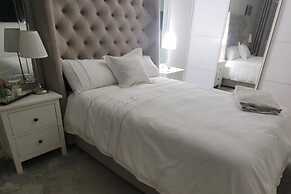 3 Bedroom, Sleeps 6, Free Parking