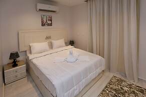 Pyramids Land Suites