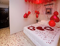 Pyramids Land Suites