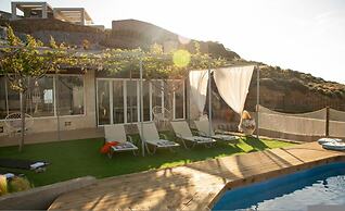 Gaia Signature With Private Pool