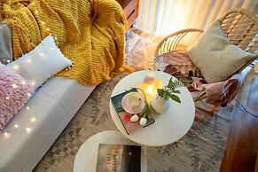 The Welly Suites &  Towers Toronto