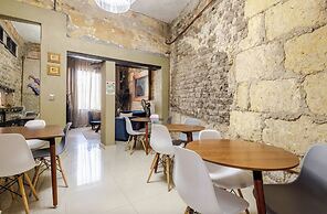 Adhoc Boutique Barrio Antiguo