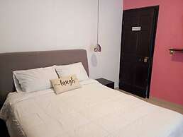 Adhoc Boutique Barrio Antiguo