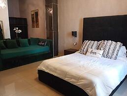 Adhoc Boutique Barrio Antiguo