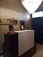 Adhoc Boutique Barrio Antiguo