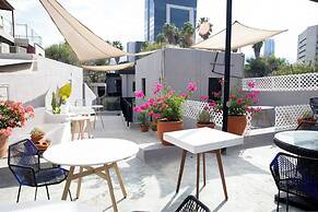 Adhoc Boutique Barrio Antiguo