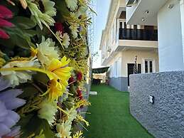 Zinq Bridge Aparments