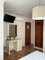 Hostal San Miguel by Croma