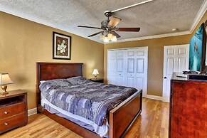 St. Pete Beach Yacht and Tennis Club 404