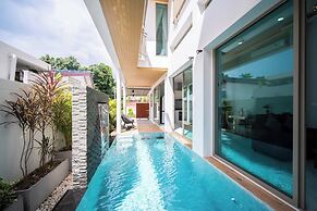 Classic Modern Pool Villas Rawai 3BR