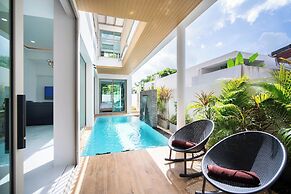 Classic Modern Pool Villas Rawai 3BR