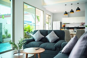 Classic Modern Pool Villas Rawai 3BR