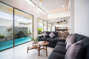 Classic Modern Pool Villas Rawai 3BR