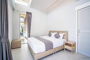 Classic Modern Pool Villas Rawai 3BR