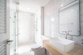 Classic Modern Pool Villas Rawai 3BR