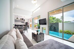 Classic Modern Pool Villas Rawai 3BR