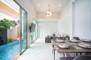 Classic Modern Pool Villas Rawai 3BR