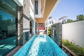 Classic Modern Pool Villas Rawai 3BR