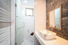 Classic Modern Pool Villas Rawai 3BR