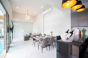 Classic Modern Pool Villas Rawai 3BR