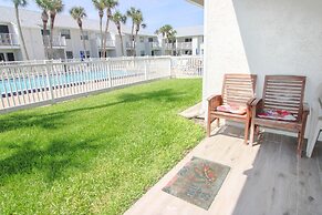 Colony Beach Club 105