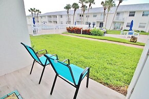 Colony Beach Club 109