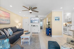 Colony Beach Club 116