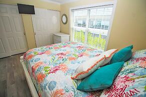 Colony Beach Club 116