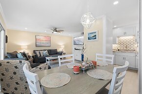 Colony Beach Club 116