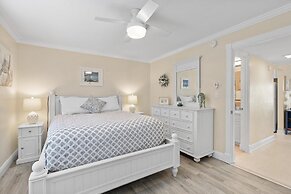 Colony Beach Club 116