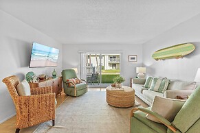 Colony Beach Club 121