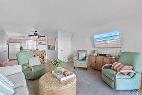 Colony Beach Club 121