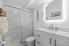 Colony Beach Club 125