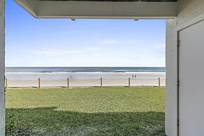 Colony Beach Club 125