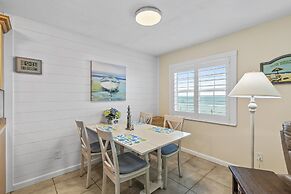 Colony Beach Club 125