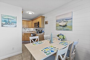 Colony Beach Club 125