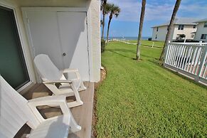 Colony Beach Club 132