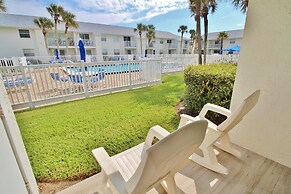 Colony Beach Club 132