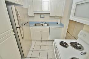 Colony Beach Club 132