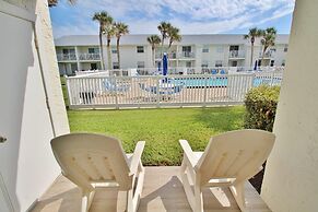 Colony Beach Club 132