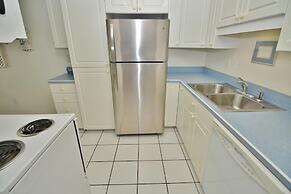 Colony Beach Club 132