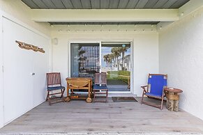 Colony Beach Club 139