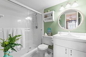 Colony Beach Club 139