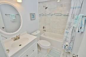 Colony Beach Club 147