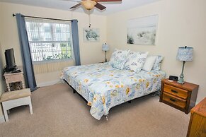 Colony Beach Club 147