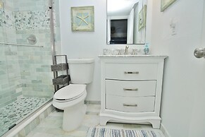 Colony Beach Club 147